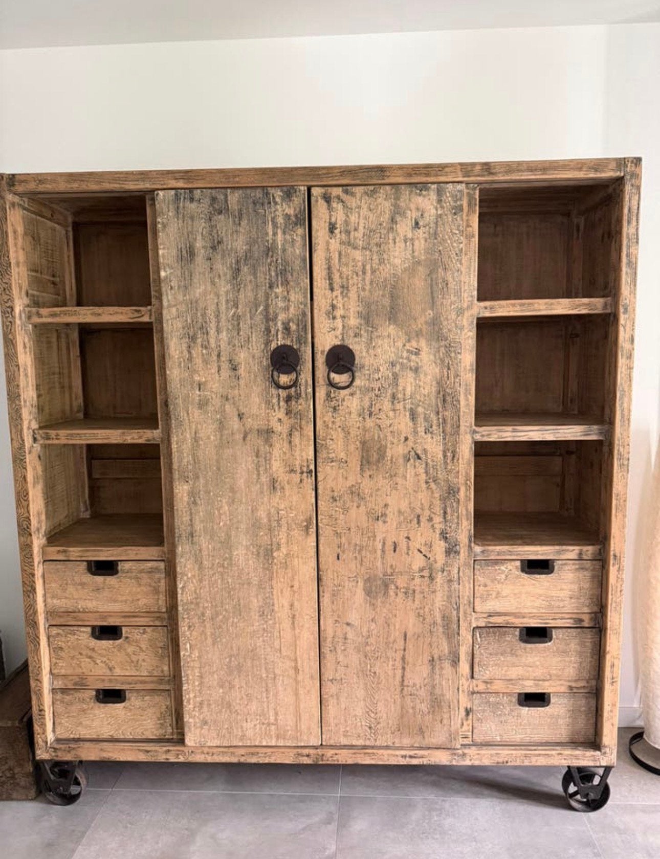 houten kast met schuifdeuren, Huis en Inrichting, Kasten | Buffetkasten, Ophalen, Zo goed als nieuw, 25 tot 50 cm, 200 cm of meer