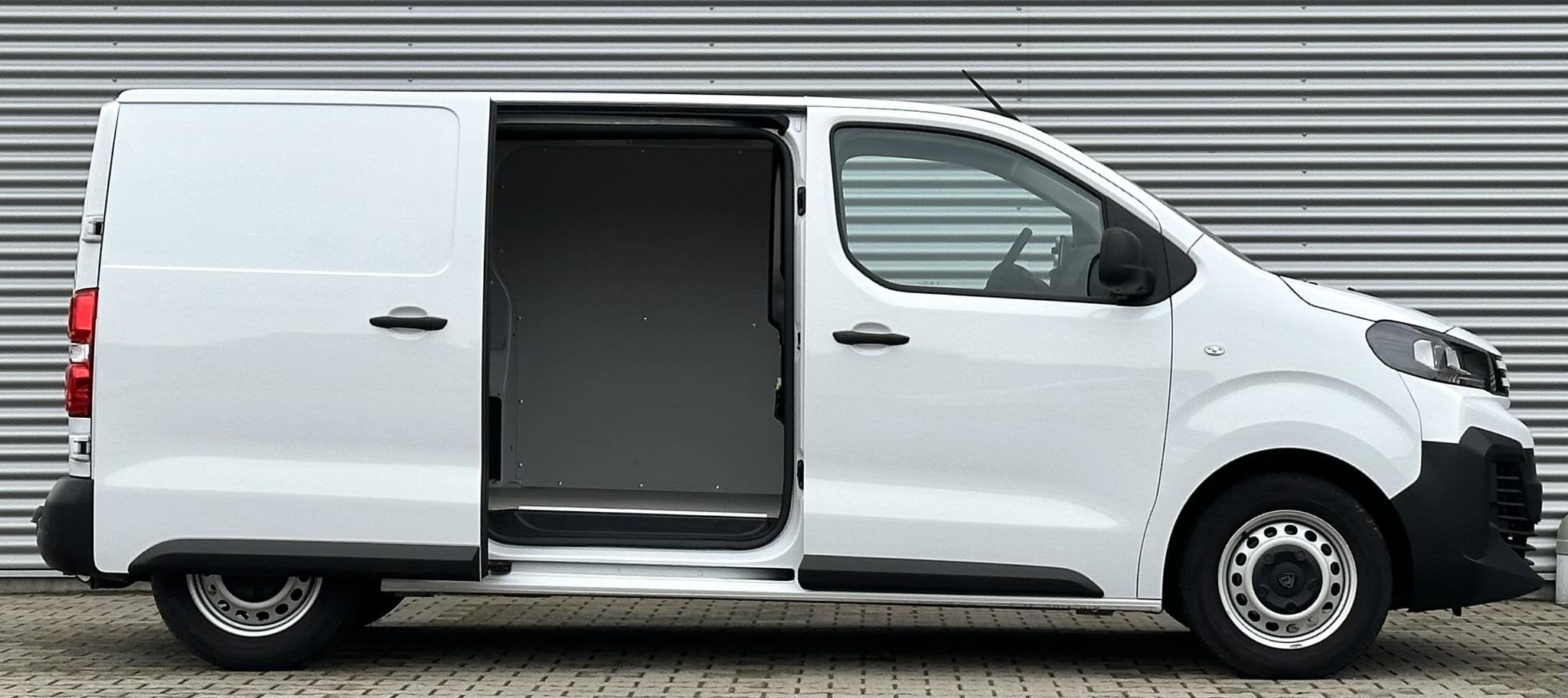 Peugeot Expert 2.0 BlueHDi 145 PK L2 Automaat Nieuw model Ju, Stof, Gebruikt, Euro 6, 4 cilinders