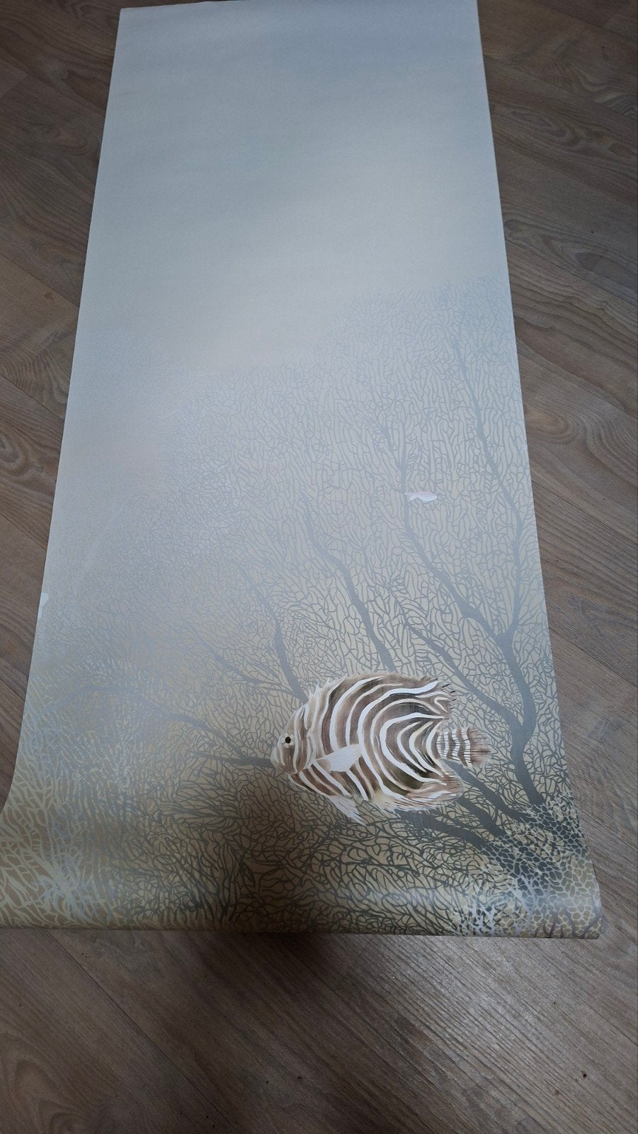 Behang met vissenpatroon en lijm - Nieuw!, Huis en Inrichting, Stoffering | Behang, Arte, Modern, Ophalen of Verzenden, Vliesbehang