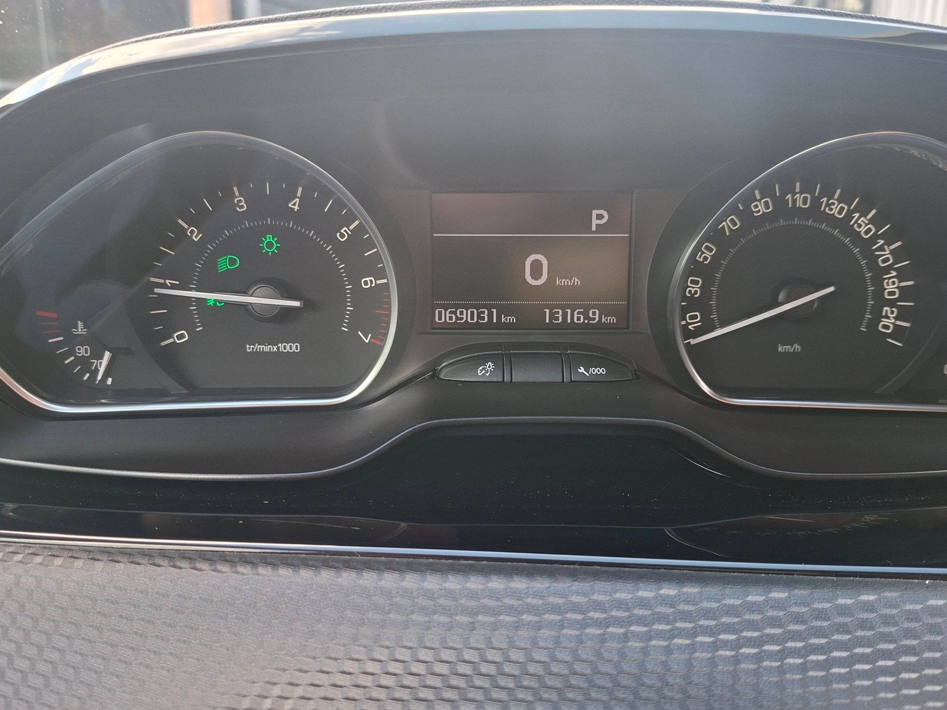 Foto 7 van Peugeot 208 Automaat Camera GT-Line Leer Navi Trekhaak