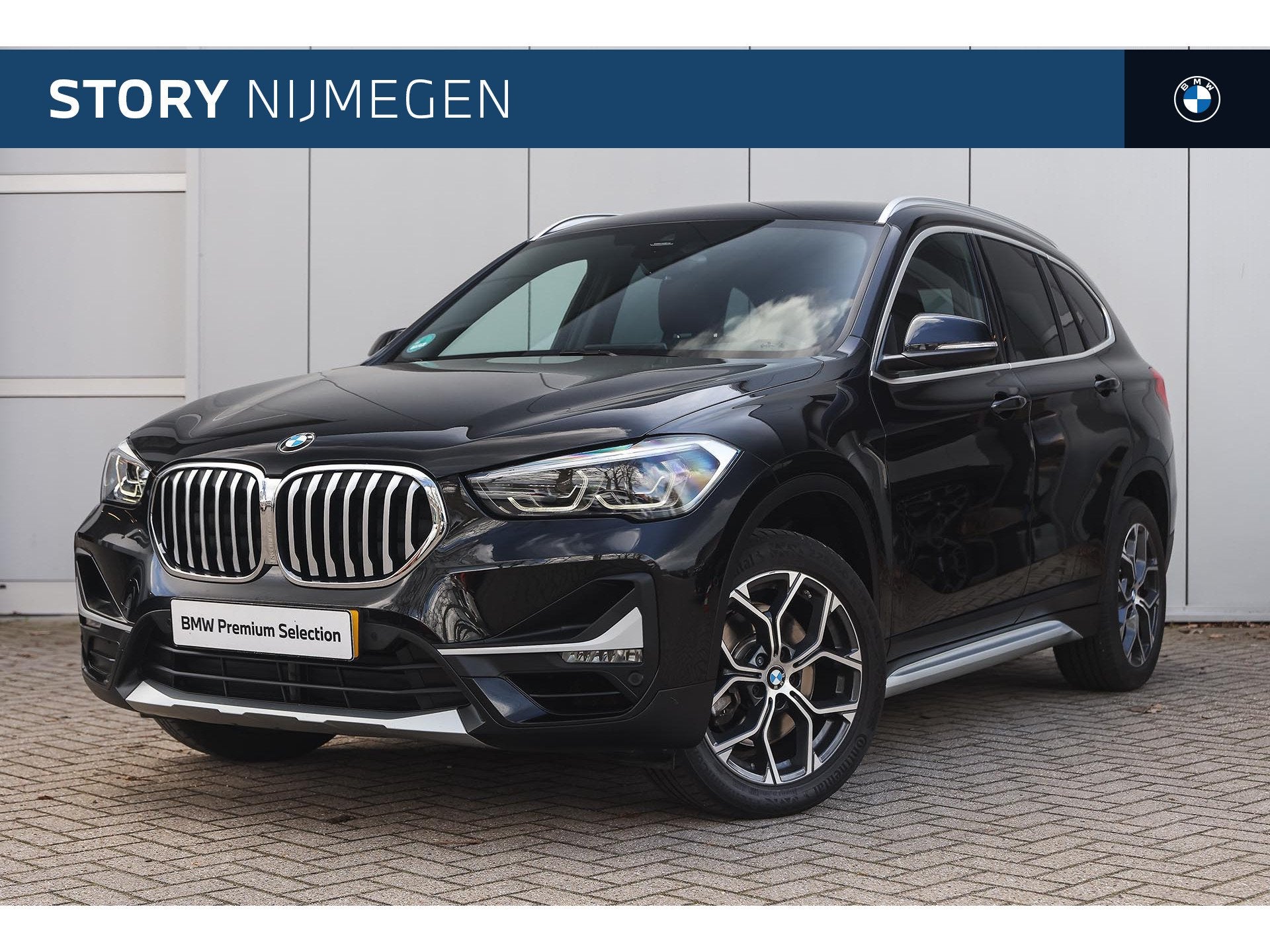 BMW X1 sDrive20i High Executive xLine Automaat / Trekhaak /, Auto's, BMW, 1998 cc, Euro 6, Met garantie (alle), Zwart