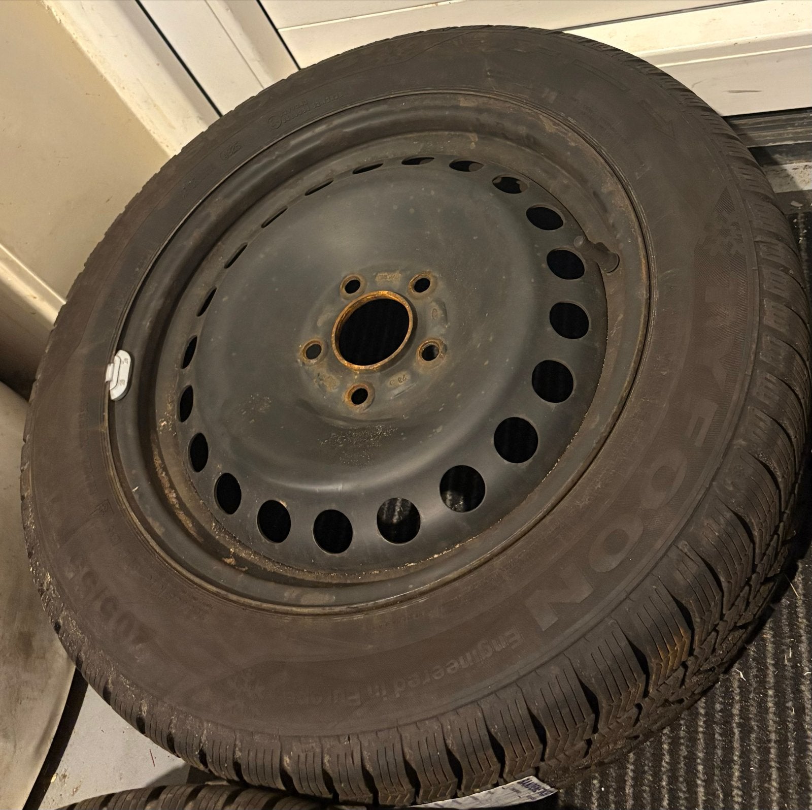 Winterbanden van oa Ford Focus met stalen velgen, Auto-onderdelen, Ophalen, Gebruikt, 16 inch, Banden en Velgen