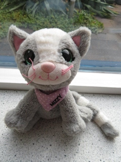 Poes of kat MIZZY merk SNUKIS BY Depeche, Kinderen en Baby's, Overige merken, Korrelvulling, Grijs, Ophalen of Verzenden