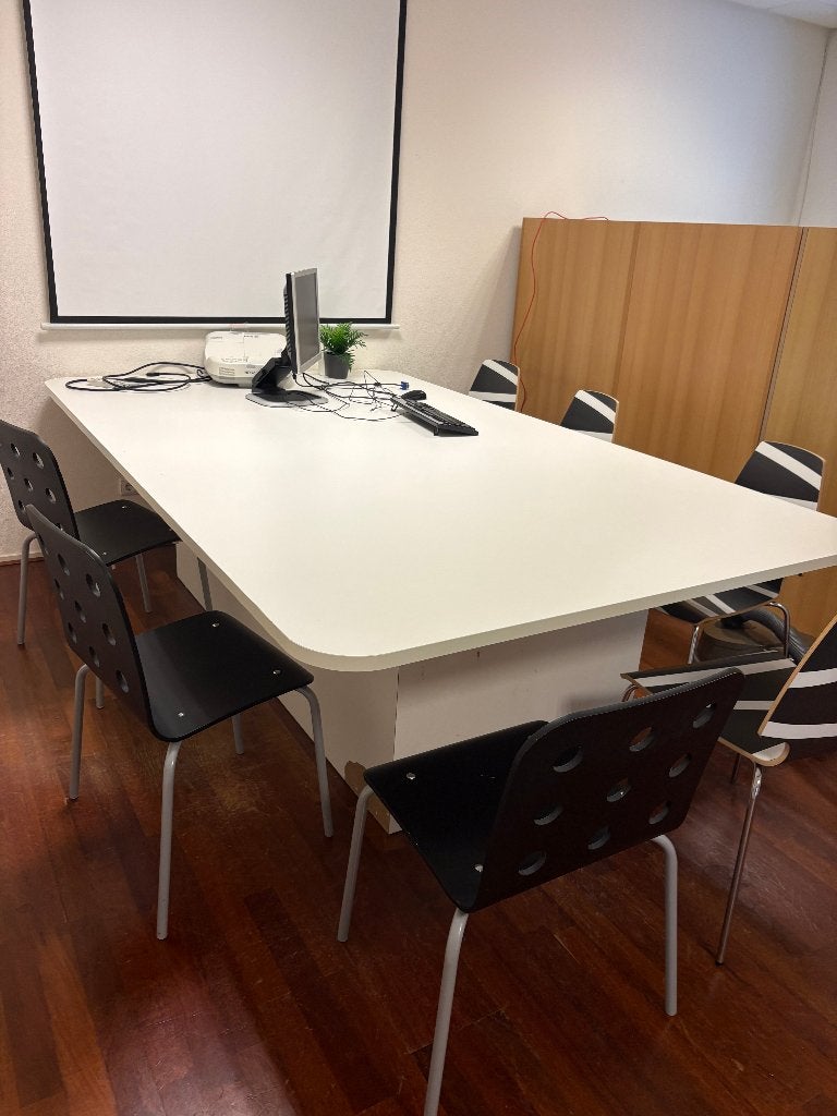 Kantinetafel (gratis), Ophalen, Gebruikt, 200 cm of meer, Vijf personen of meer