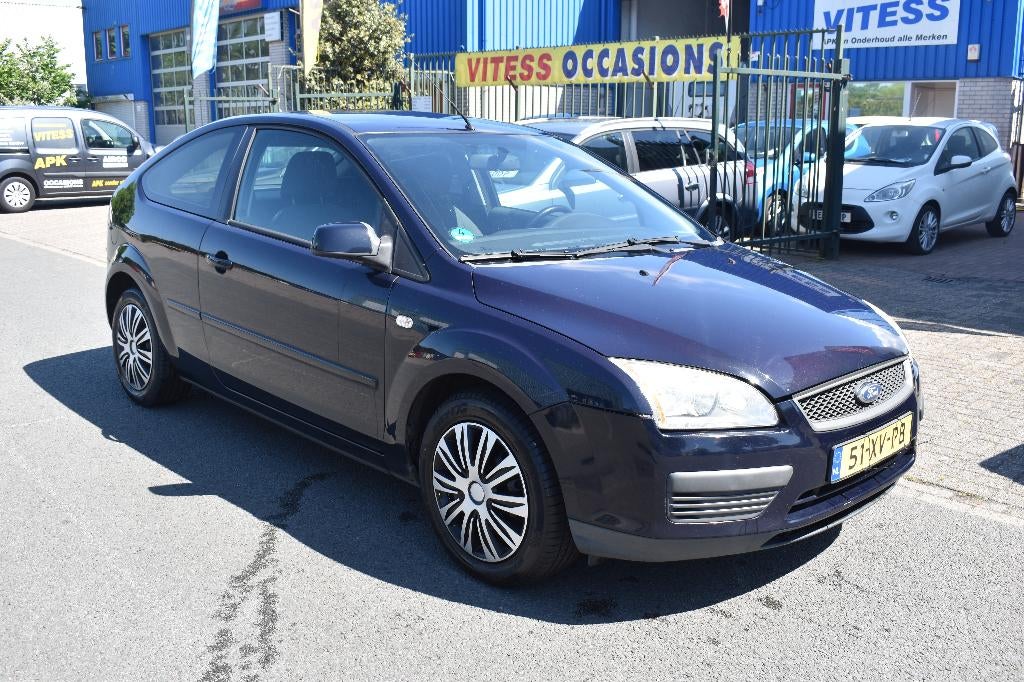 Ford Focus 1.4 59KW 3D 2007 Blauw  NIEUWE AK NIEUWE BANDEN, Auto's, Ford, 15 km/l, 4 cilinders, Blauw, 610 kg