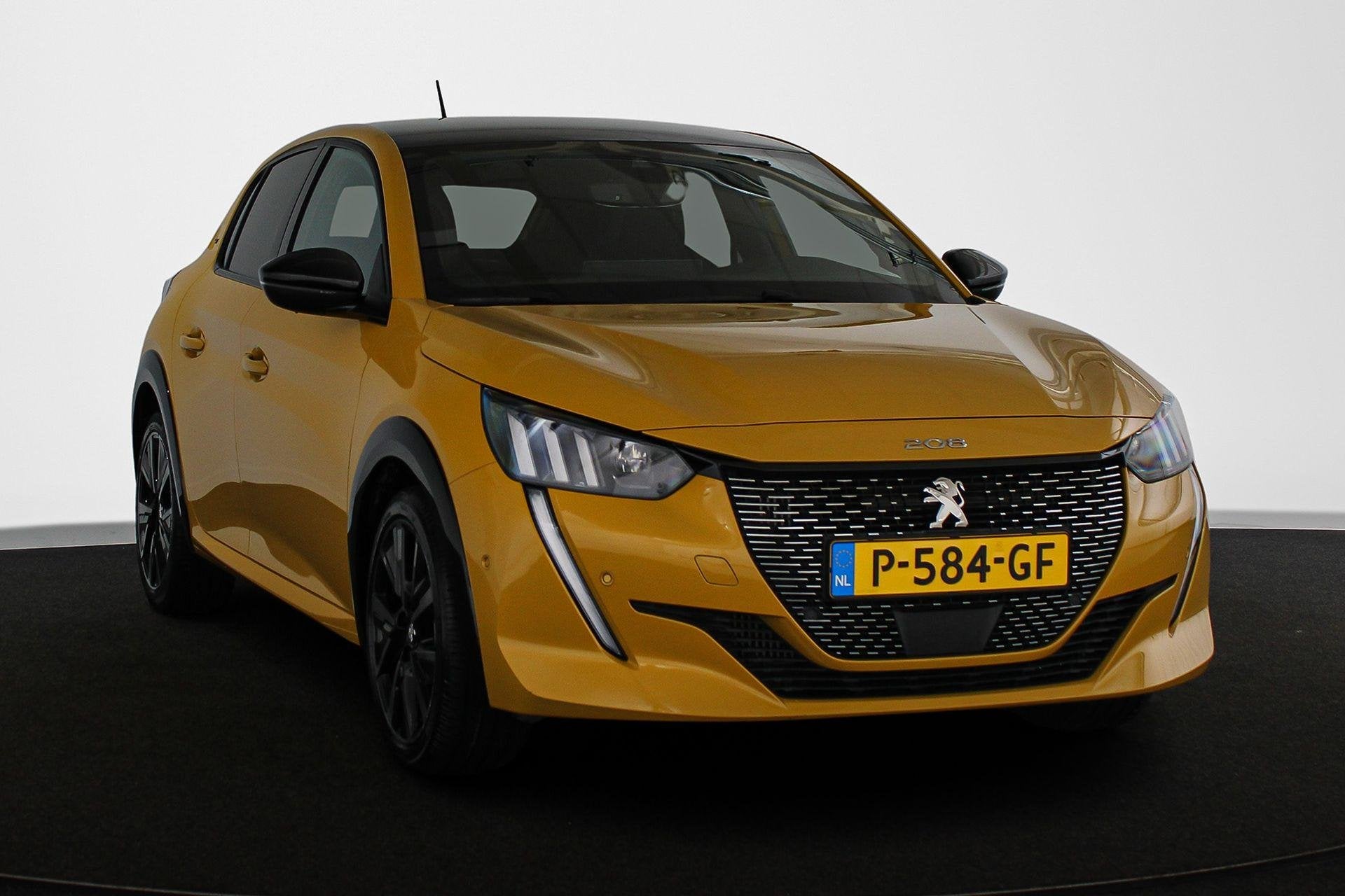 Peugeot 208 1.2 PureTech GT Pack Stoelverwarming Camera Keyl, Auto's, Voorwielaandrijving, 101 pk, Gebruikt, Euro 6