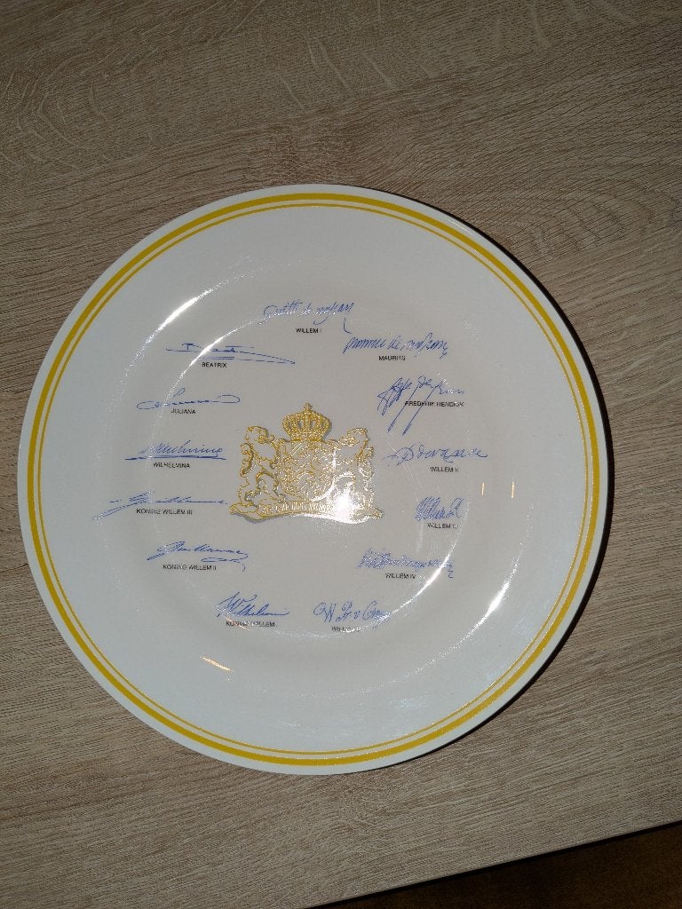 Herdenkingsbord Koninklijk Huis - Gelimiteerde Oplage, Ophalen of Verzenden, Zo goed als nieuw, Nederland, Servies