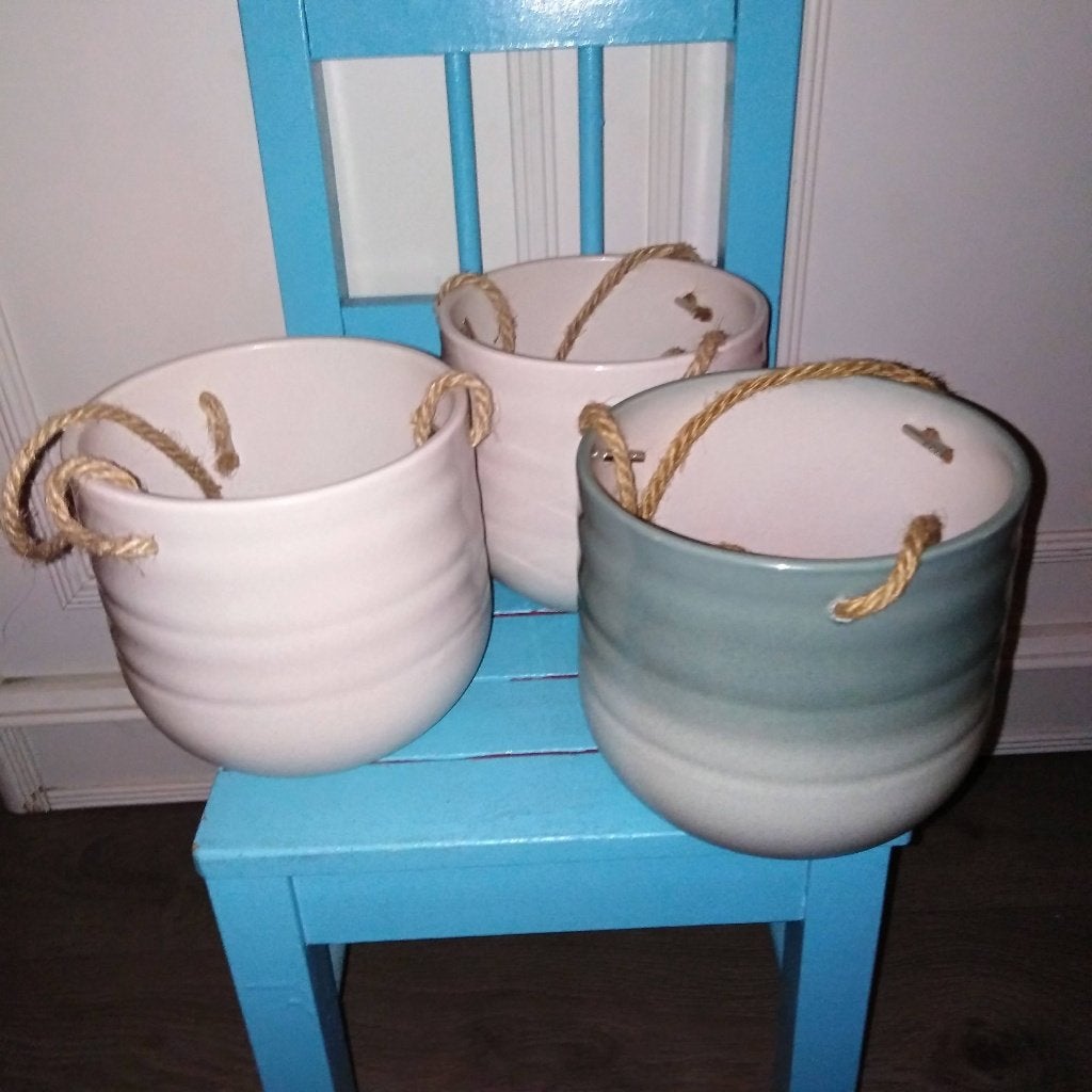 3 aardewerk plantenhangers / bloempotten Kapkrusbär Ikea, Tuin en Terras, Bloempotten, Zo goed als nieuw, Aardewerk, Binnen, Minder dan 40 cm