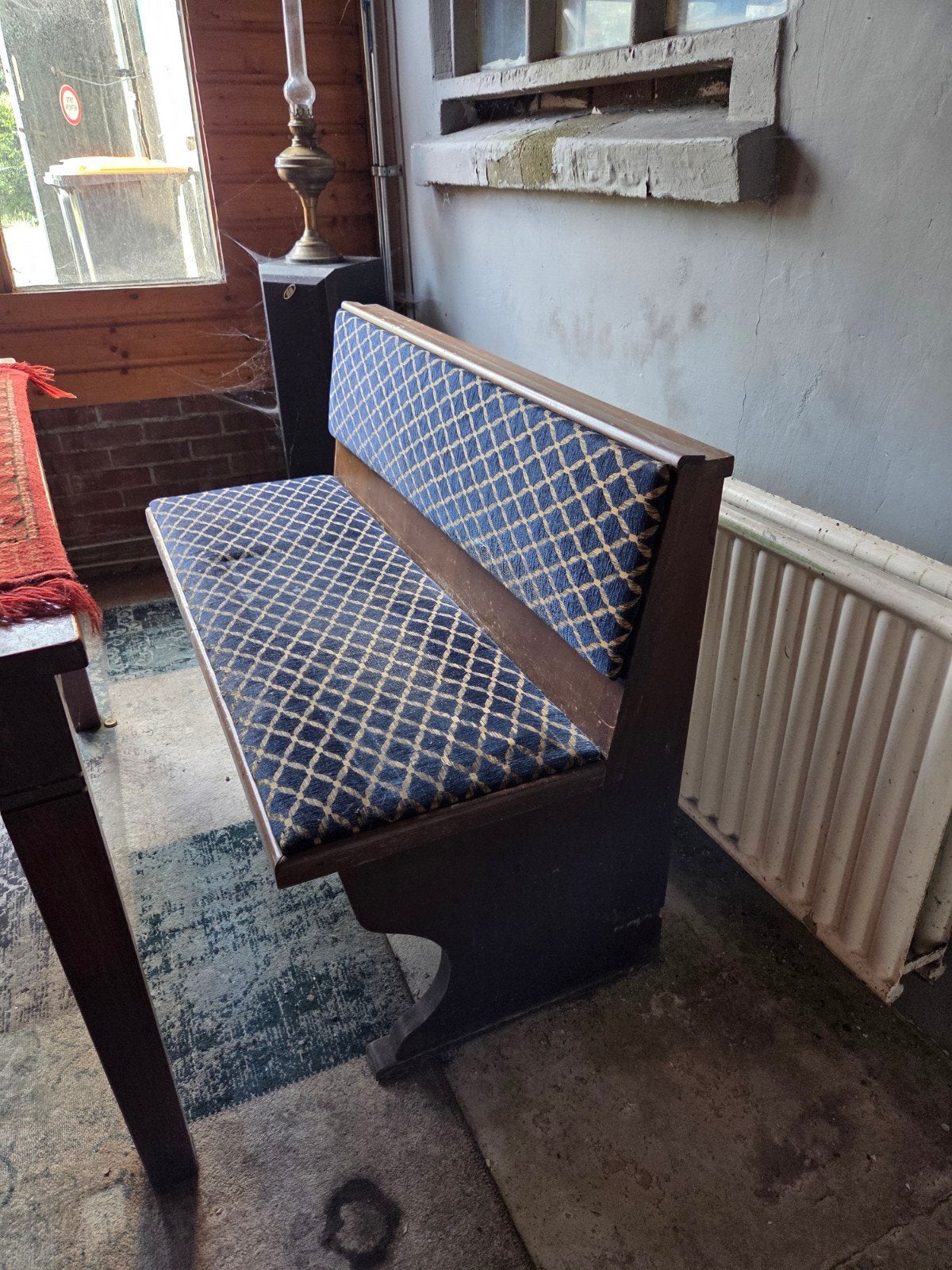 cafe mancave tafel, stoelen en bankje, Ophalen