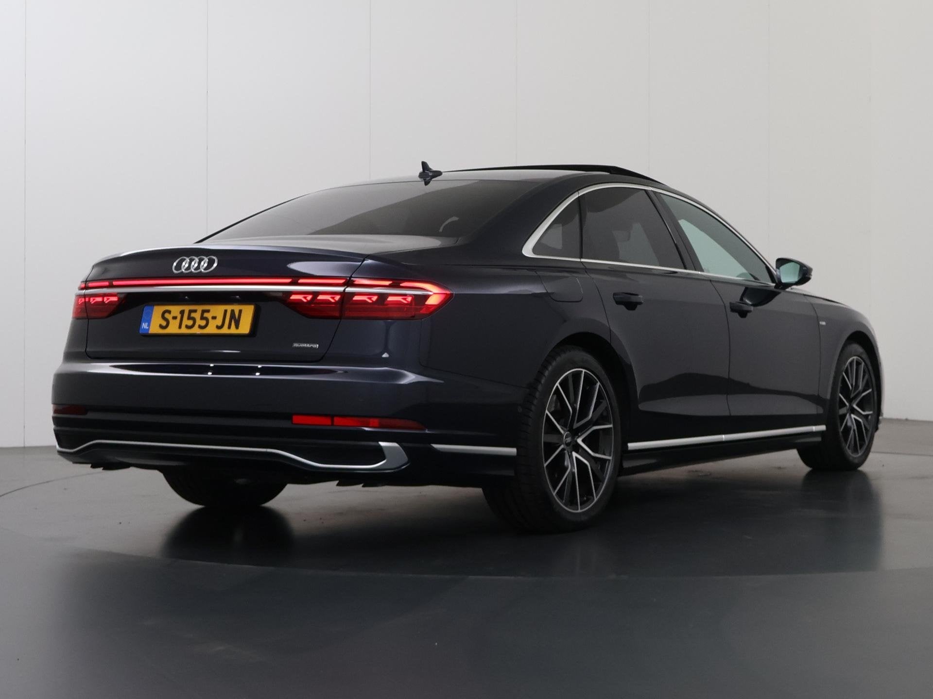 Audi A8 60 TFSI e quattro | Panoramadak | MATRIX-LED | Ele.v, Auto's, Automaat, Dealer onderhouden, Gebruikt, 2995 cc