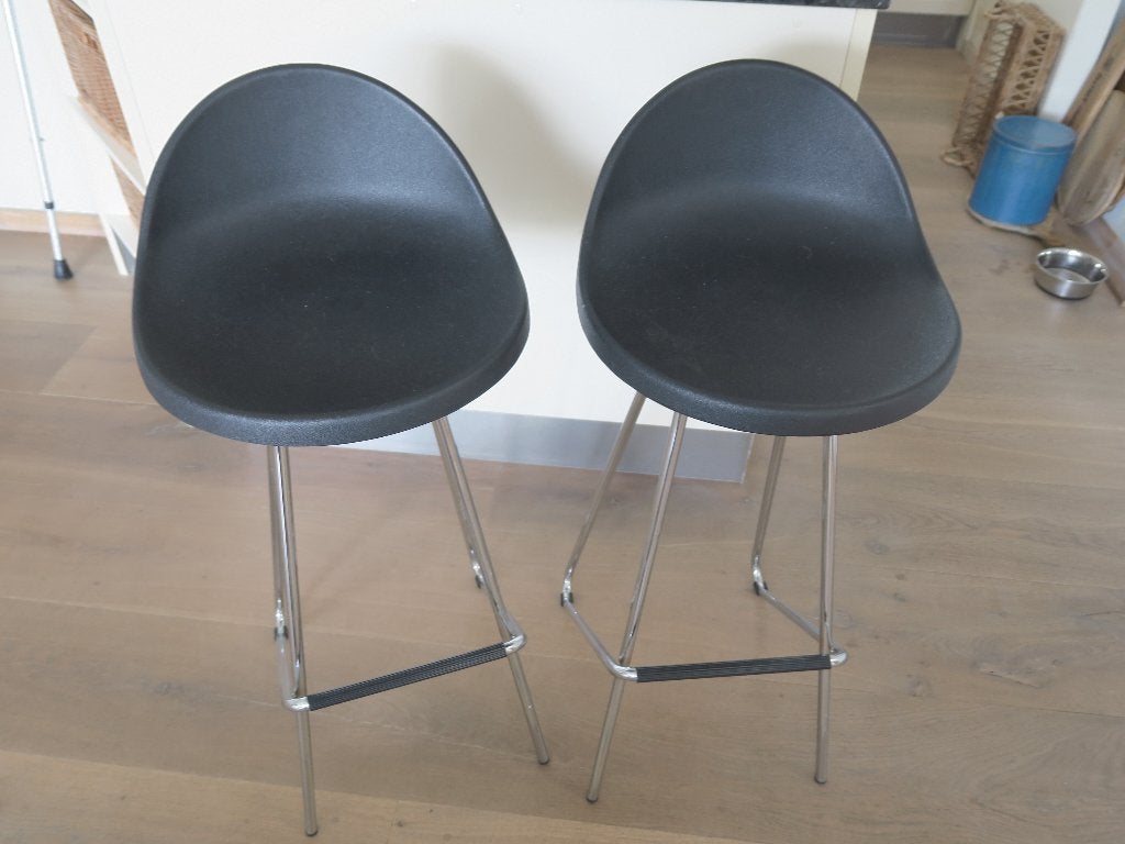 Te koop: 2 Prachtige barkrukken, 60 tot 90 cm, Ophalen of Verzenden, Zo goed als nieuw, Metaal