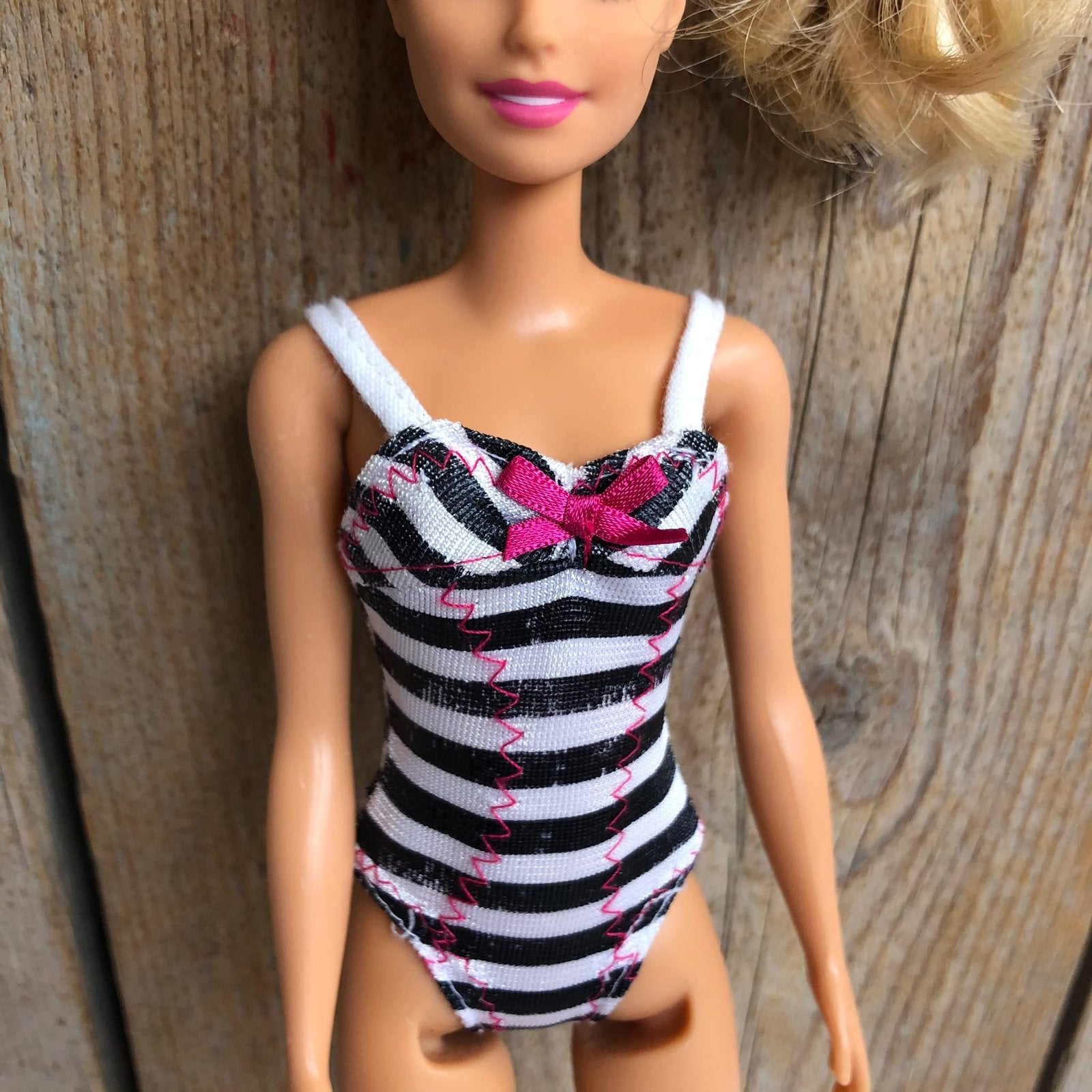 Zwart wit roze zwempak voor Barbie, Ophalen of Verzenden, Zo goed als nieuw, Overige typen