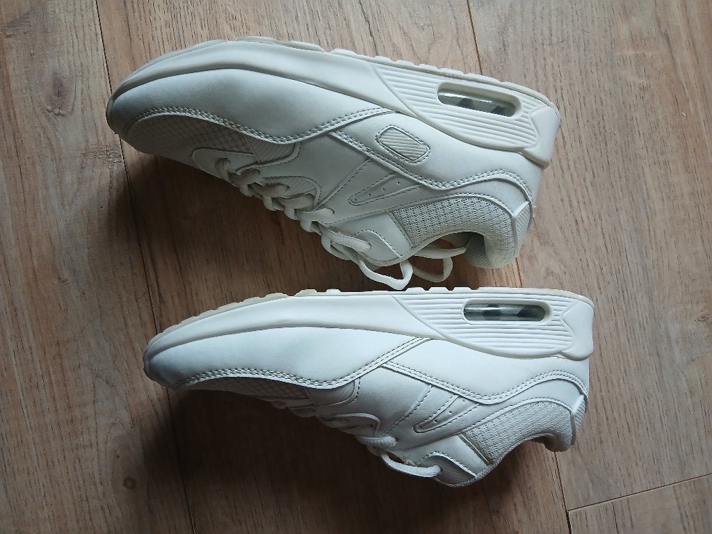 OSAGA witte sneakers maat 38, Wit, Ophalen of Verzenden, Sneakers of Gympen, Gedragen