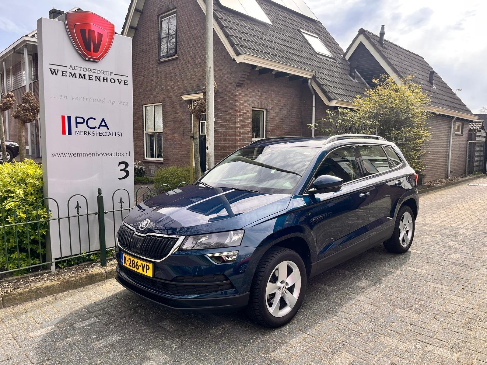 Skoda Karoq 1.0 TSI Business Edition Airco-Ecc/Alu wielen/Mi, Auto's, Voorwielaandrijving, 12 maanden, Stof, Gebruikt