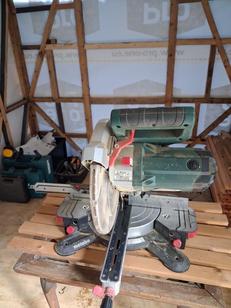 Metabo Afkortzaag - kgs 254 m bouwjaar 2020, Doe-het-zelf en Verbouw, Gebruikt, 70 mm of meer, Ophalen of Verzenden, Afkortzaag