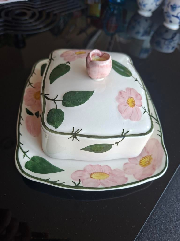 Villeroy & Boch Wild Rose botervloot handbeschilderd, Huis en Inrichting, Gebruikt, Keramiek, Overige typen, Ophalen of Verzenden