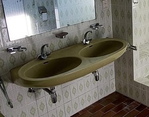 Vintage dubbele wastafel met kranen, Ophalen, Gebruikt, Wastafel