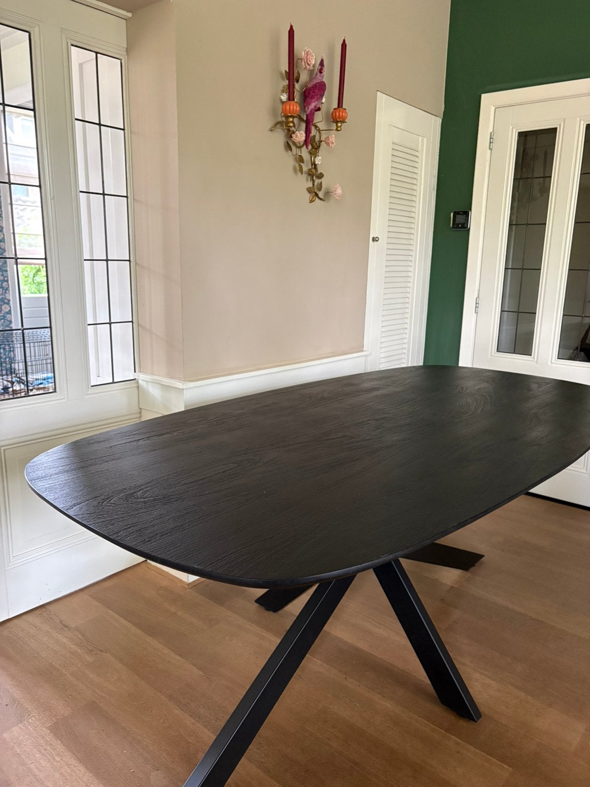Splinternieuwe zwarte Deens ovale eettafel (2.10), Huis en Inrichting, Tafels | Eettafels, Ophalen, 100 tot 150 cm, Ovaal, Nieuw