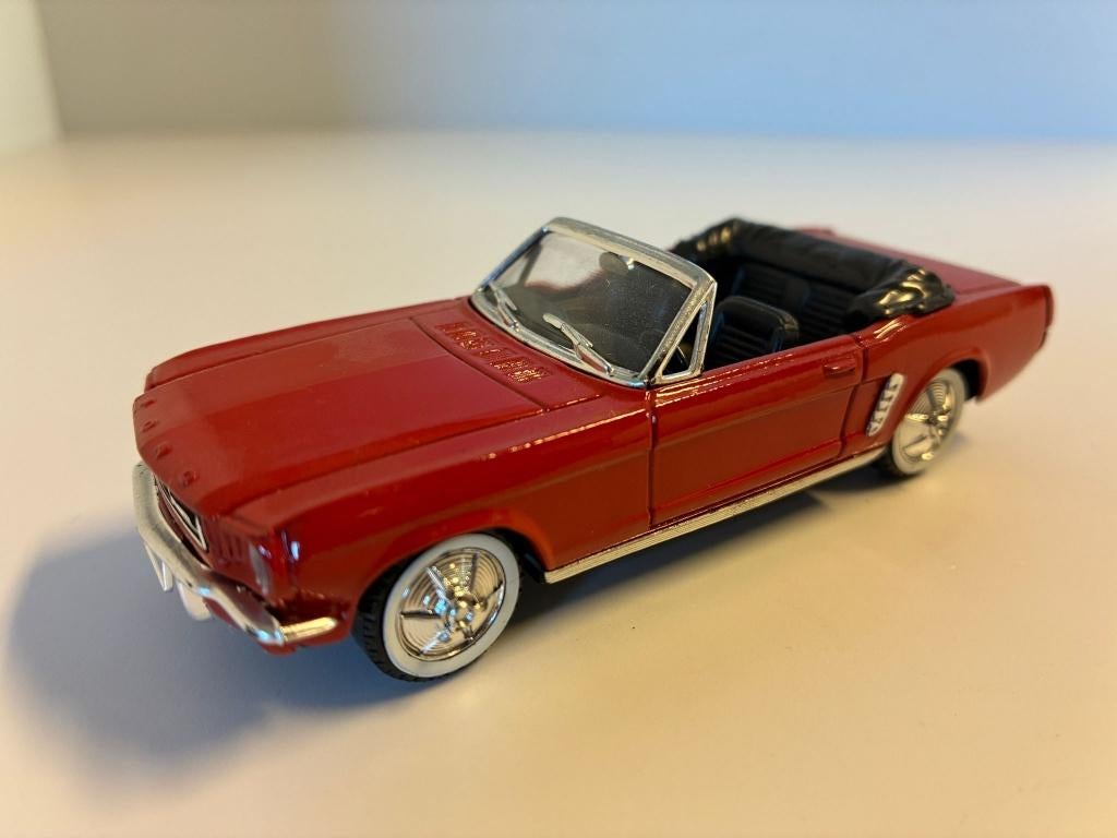 27776: Ford Mustang Cabriolet - 1964 - Solido 1:43, Solido, Auto, Solido, Ophalen of Verzenden