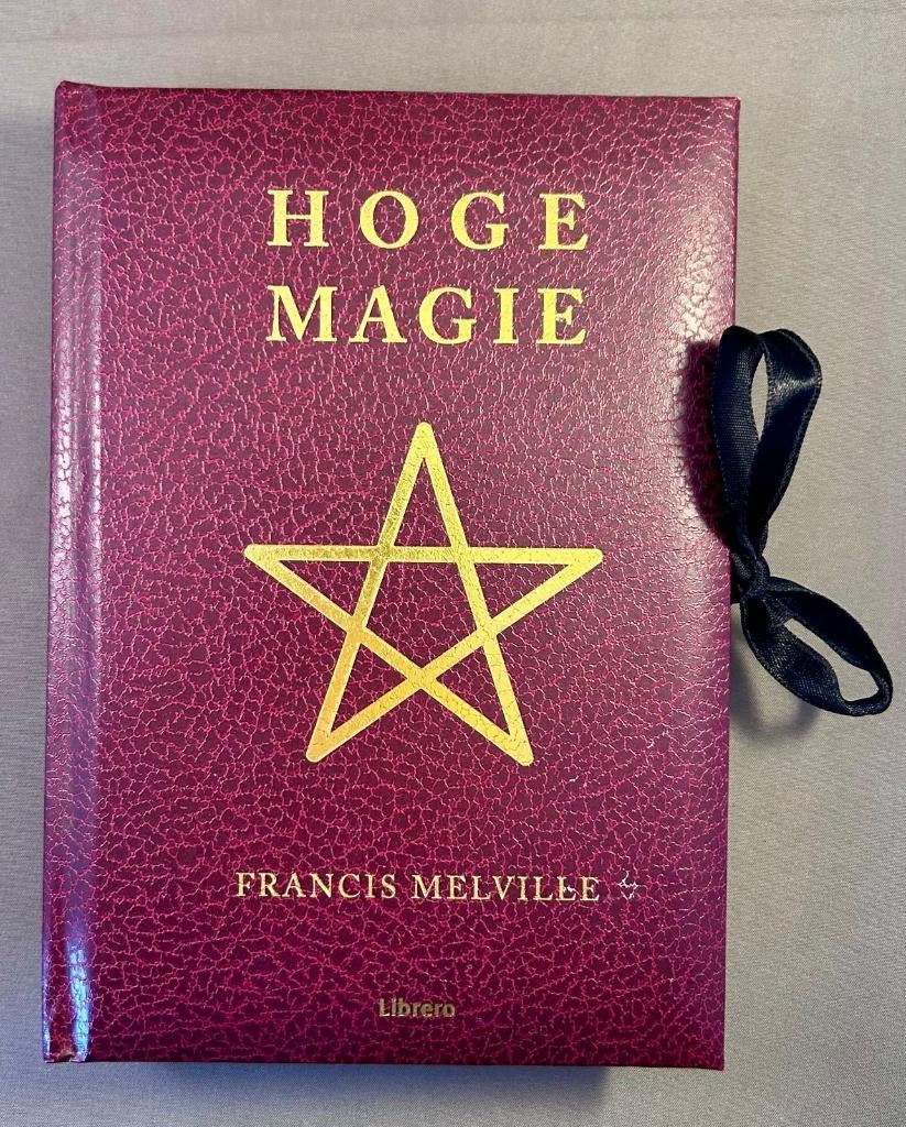 Boek  “Hoge Magie” van Francis Melville, Boeken, Achtergrond en Informatie, Spiritualiteit algemeen, Ophalen of Verzenden, Zo goed als nieuw