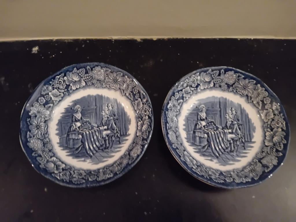 2 Liberty Blue 'Betsy Ross' fruitschaaltjes, Ophalen