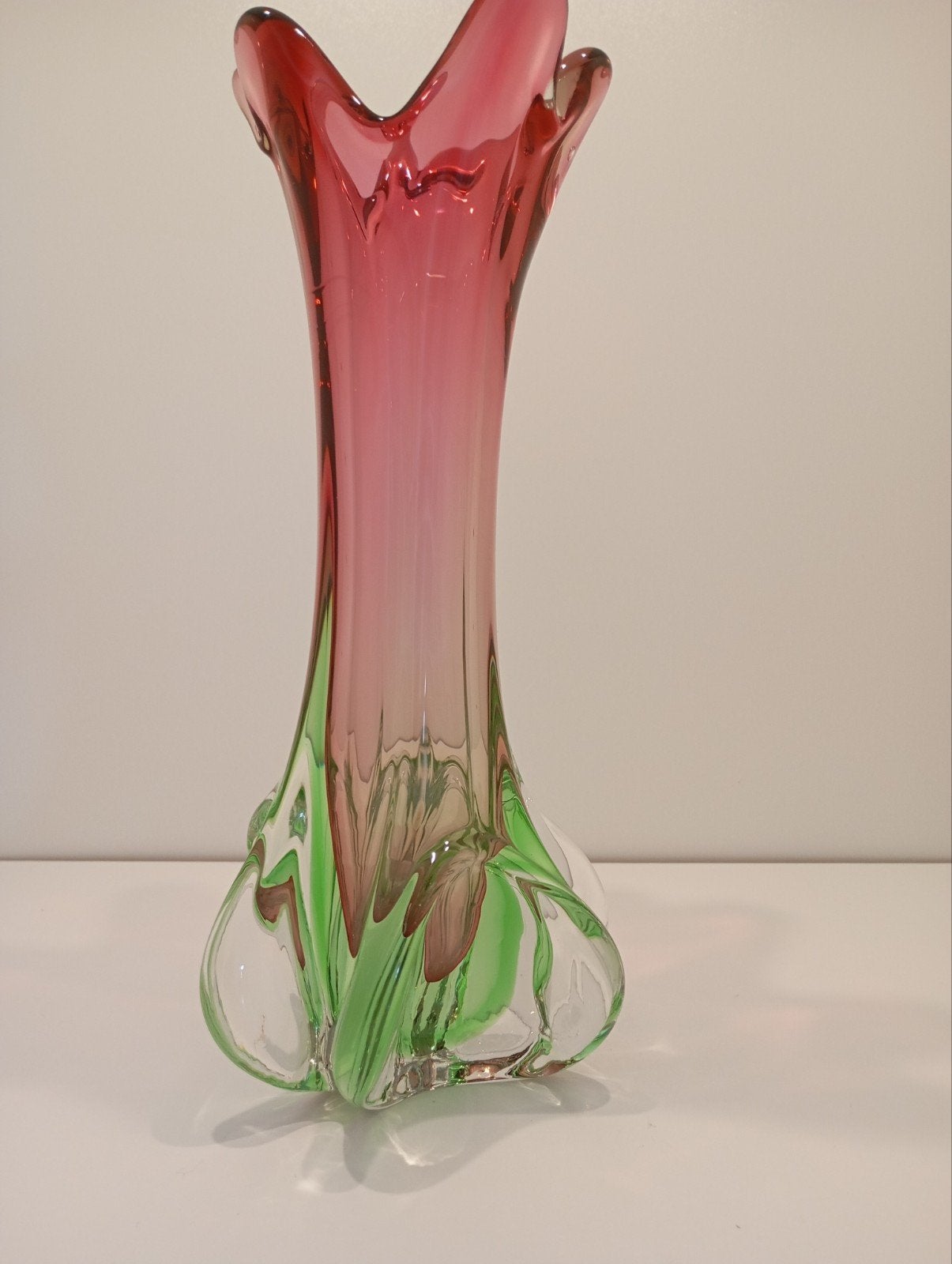 Vintage Murano vaas, jaren '60 - '70, roze en groen glas, Antiek en Kunst, Ophalen of Verzenden