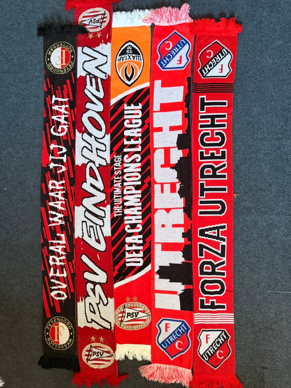 Eredivisie Voetbalsjaals, Ophalen of Verzenden, Zo goed als nieuw, Overige binnenlandse clubs, Poster, Plaatje of Sticker