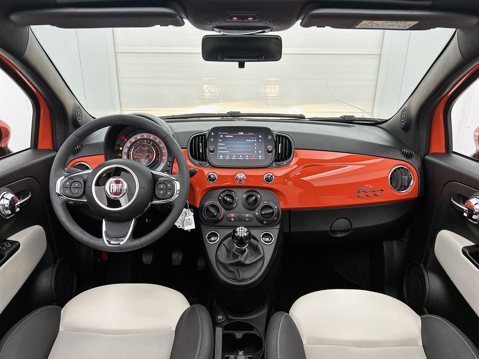 Fiat 500 C 1.0 Hybrid Dolcevita | PDC | Airco | Apple Carpla, Auto's, Fiat, 12 maanden, Stof, Overige kleuren, 4 stoelen