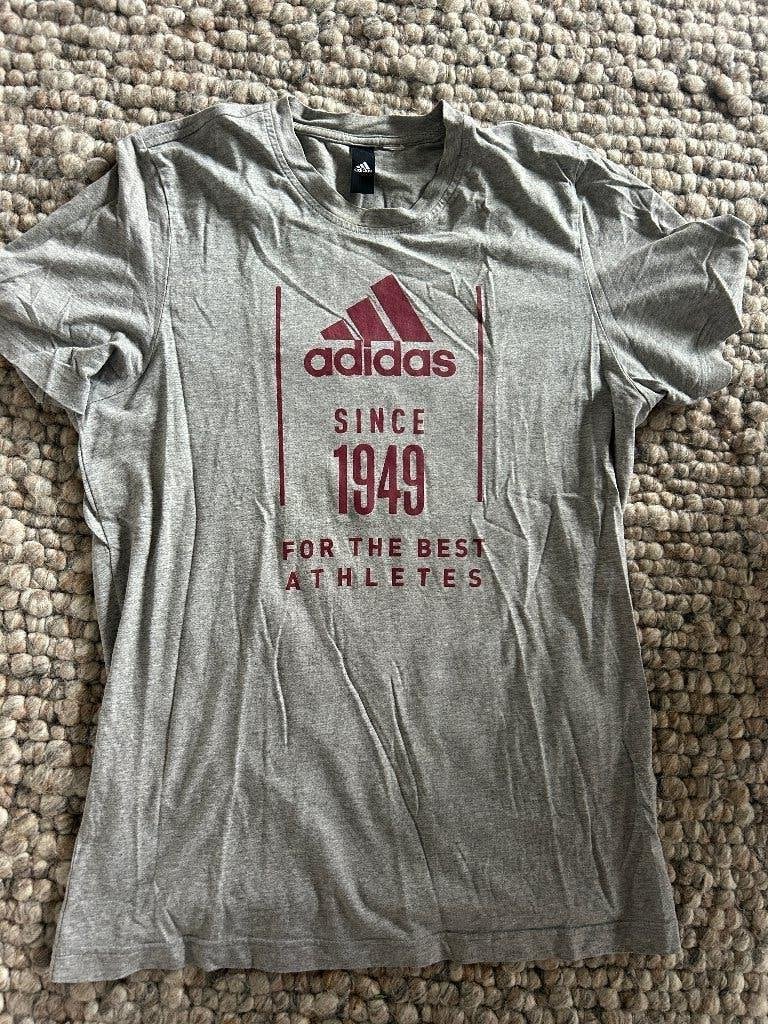 Kastopruiming T-shirt ADIDAS maat M, Kleding | Heren, T-shirts, Ophalen of Verzenden, Zo goed als nieuw, Maat 48/50 (M), Adidas