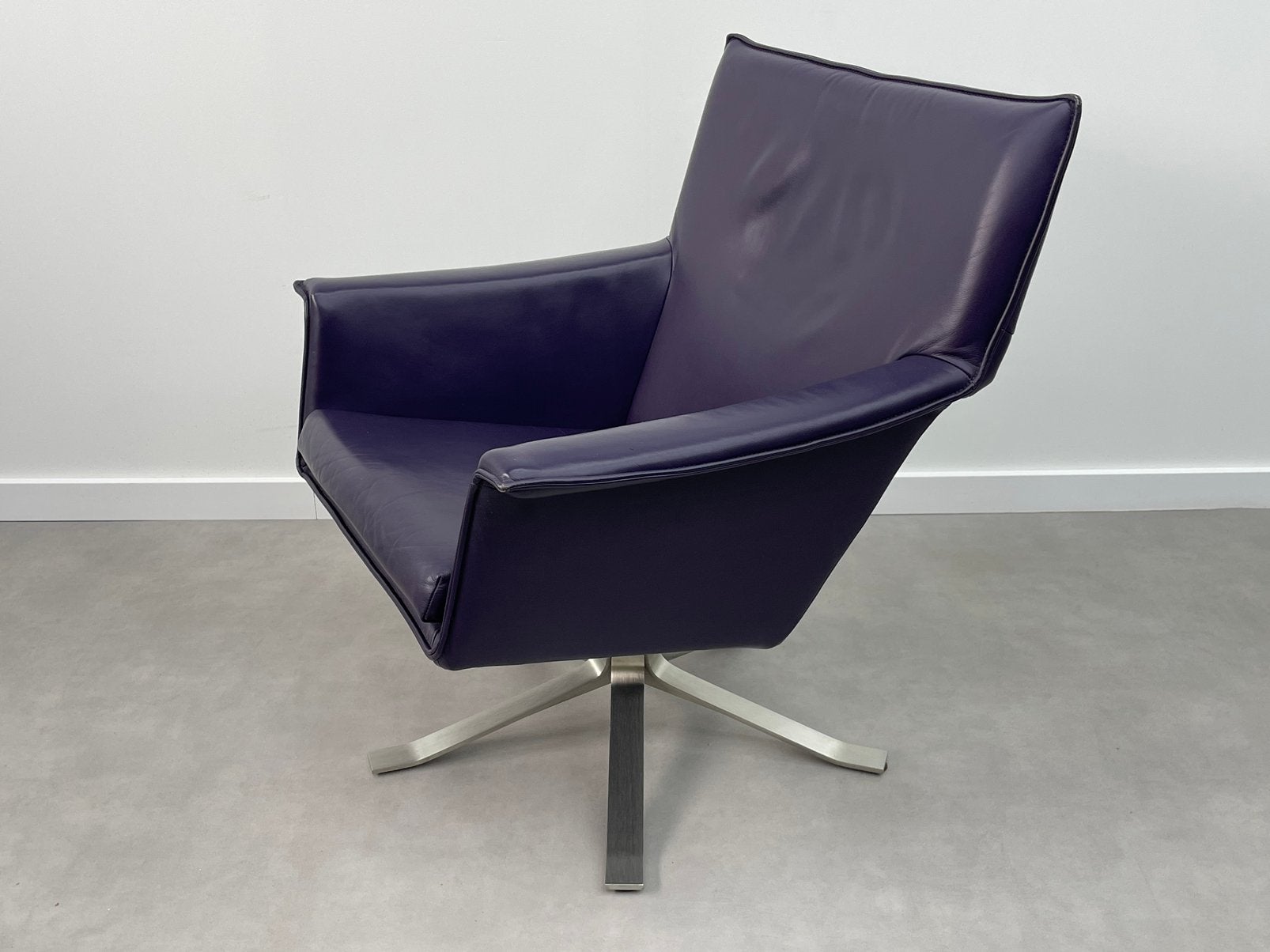 Design on Stock Djenne fauteuil, Ophalen, 75 tot 100 cm, Leer, 50 tot 75 cm