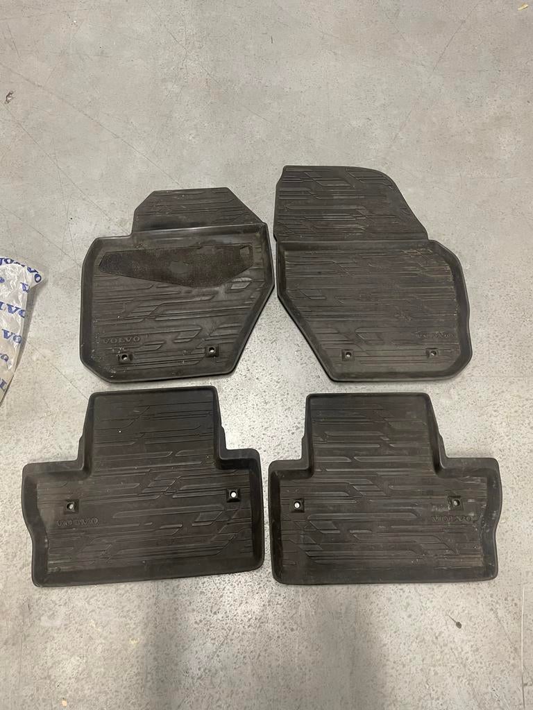 Originele Volvo V60 Rubber Mattenset - Gebruikt, Ophalen of Verzenden, Gebruikt