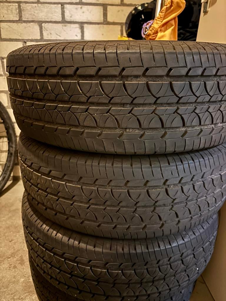4x Barum zomerbanden 205/65 R15 – 5.3 mm profile, Ophalen, Gebruikt
