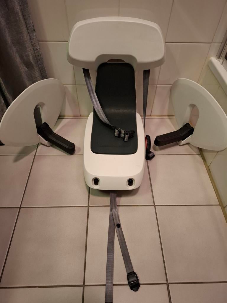 Polisport Guppy Junior fietszitje achter., Fietsen en Brommers, Fietsaccessoires | Fietsstoeltjes, Ophalen, Achterzitje, Voetsteuntjes