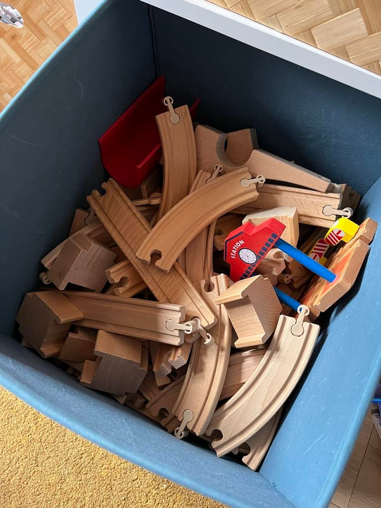 Houten Treinbaan - 2 dozen vol!, Ophalen, Zo goed als nieuw, Overige typen