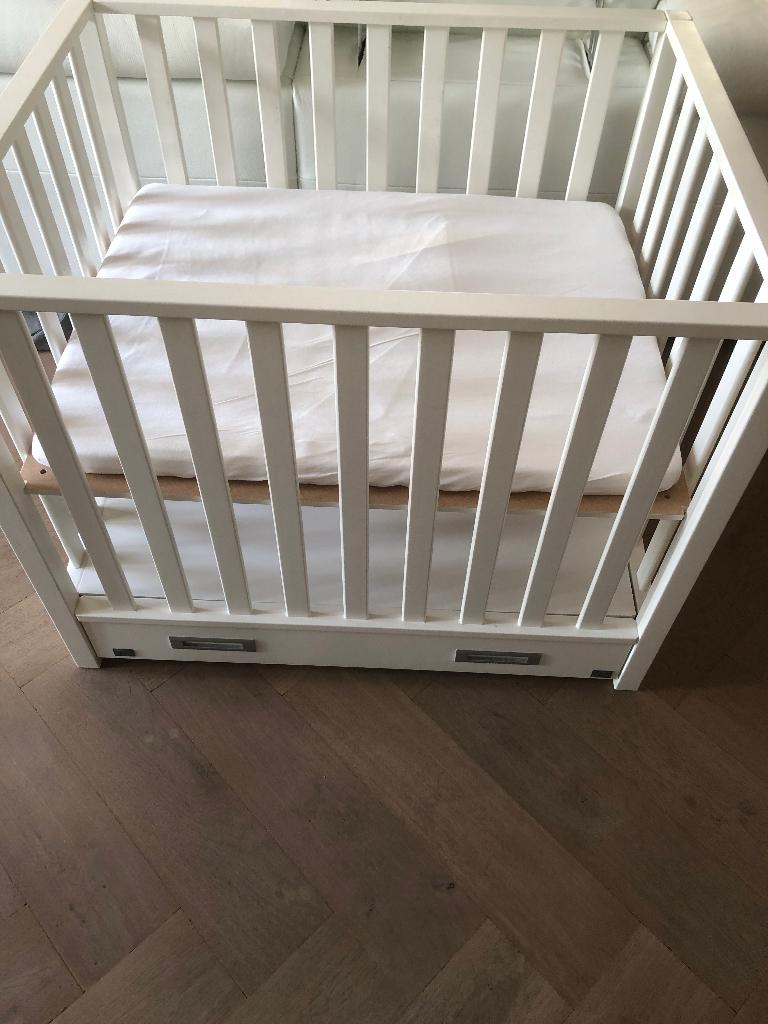 Baby box met lade, Ophalen, Gebruikt, Vierkant, In hoogte verstelbaar