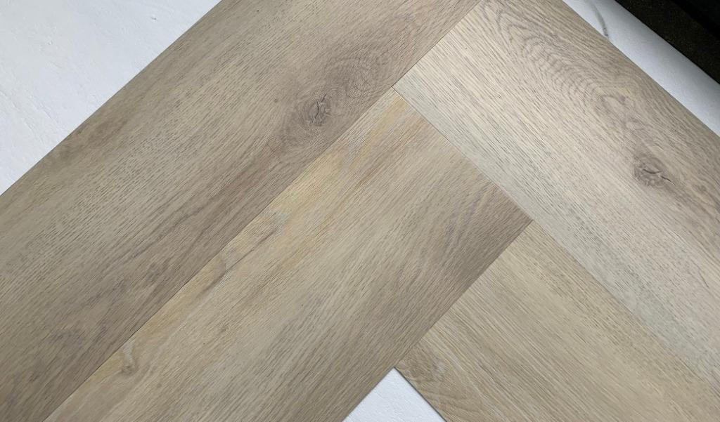 Visgraat Plak Pvc Natural met leggen + Egaliseren €39,95p/m2, 75 m² of meer, Ophalen of Verzenden, Zo goed als nieuw, Plak Pvc natuur eik