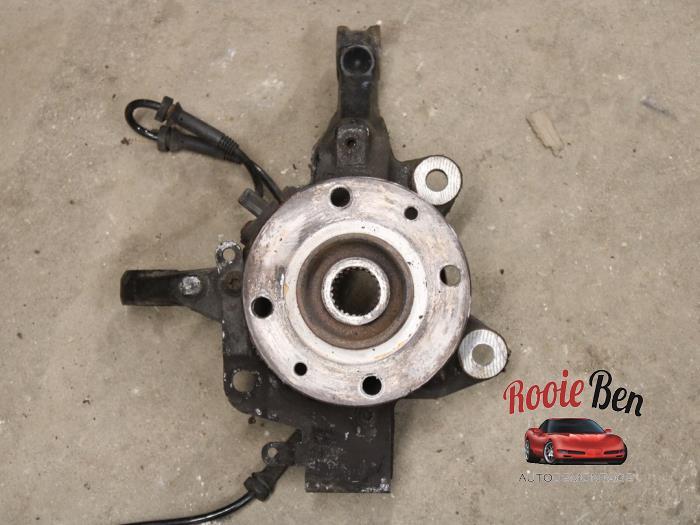Fusee rechts-voor van een Renault Clio, Auto-onderdelen, Gebruikt, -, Renault, -