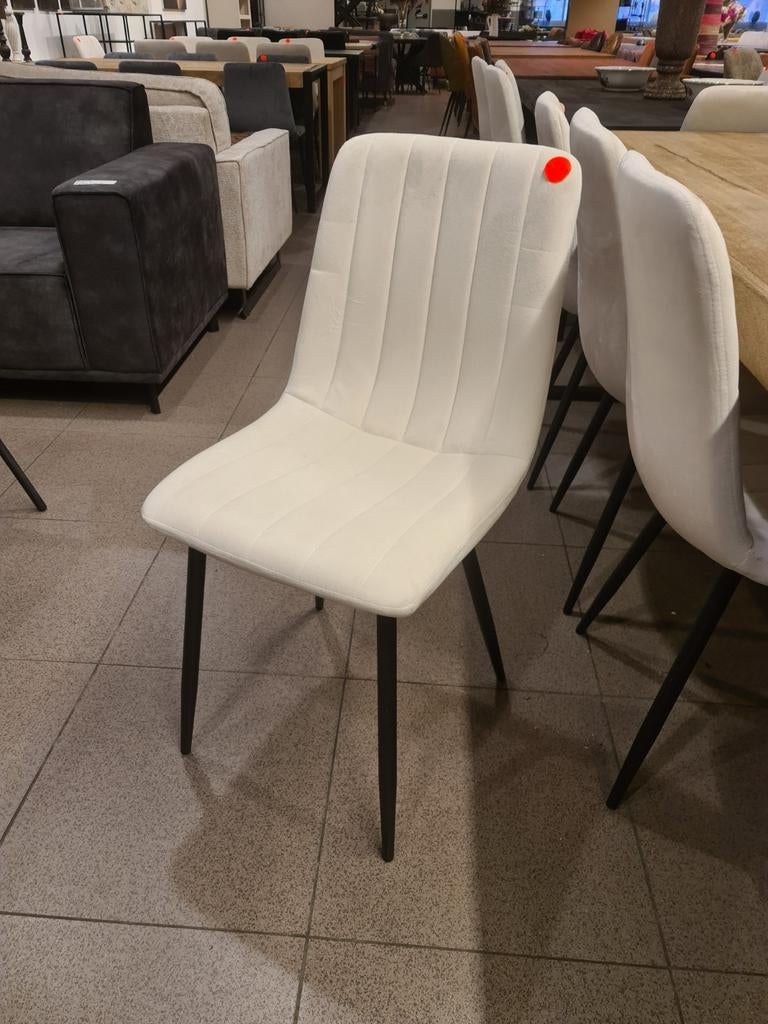 Nieuwe eetkamerstoel adore velvet off white €44,95 per stuk, Ophalen, Industrieel landelijk barok brocante koloniaal boheems vintage