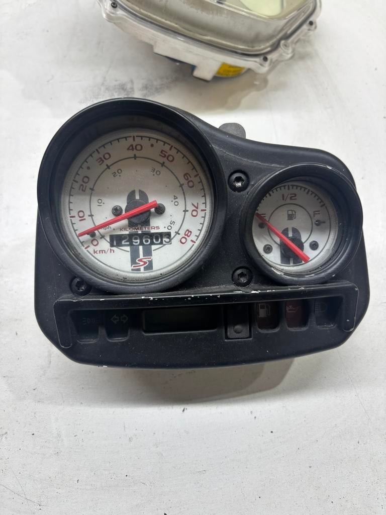 Verschillende tellers Kymco, Vespa, Sym, Kymco, Ophalen of Verzenden, Zo goed als nieuw, Teller, Teller