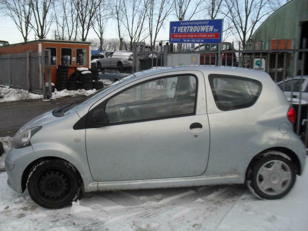 Diverse onderdelen toyota aygo 2006, Ophalen, Gebruikt, Toyota