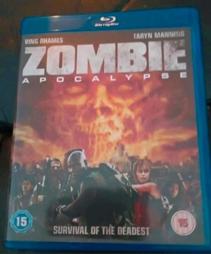 Zombie Apocalypse bluray Import, Ophalen of Verzenden, Zo goed als nieuw, Horror