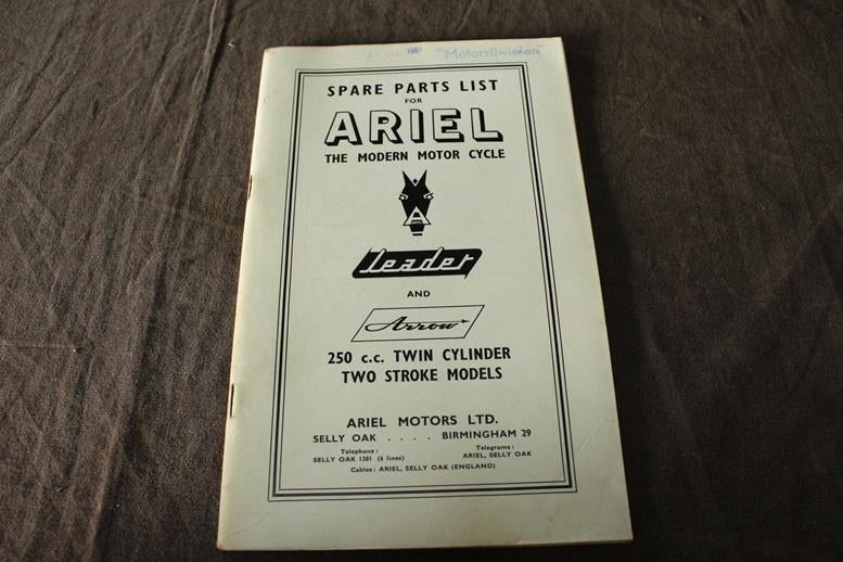 Ariel Leader Arrow 250cc twins 1961 motorcycle parts list, Ophalen of Verzenden, Overige merken