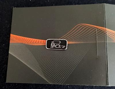Audi Q 7 pin in mapje, Verzenden, Nieuw, Transport, Speldje of Pin