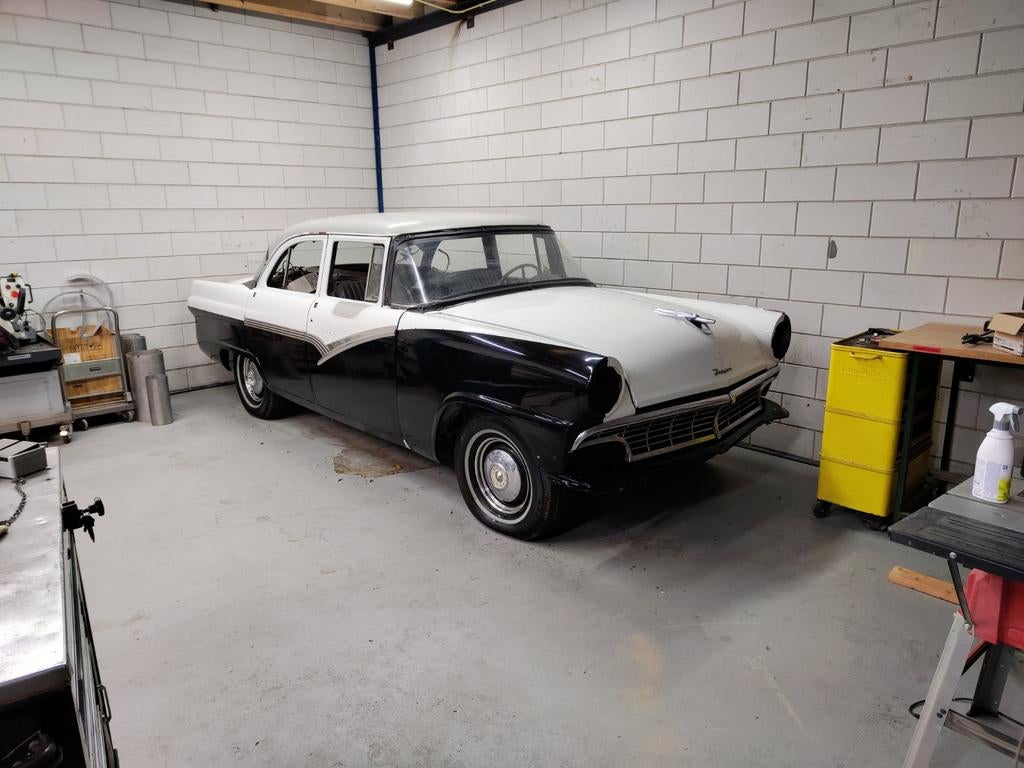 Te Koop/Ruil de Belair van Ford. Een Ford Fairlane 1956, foto 3