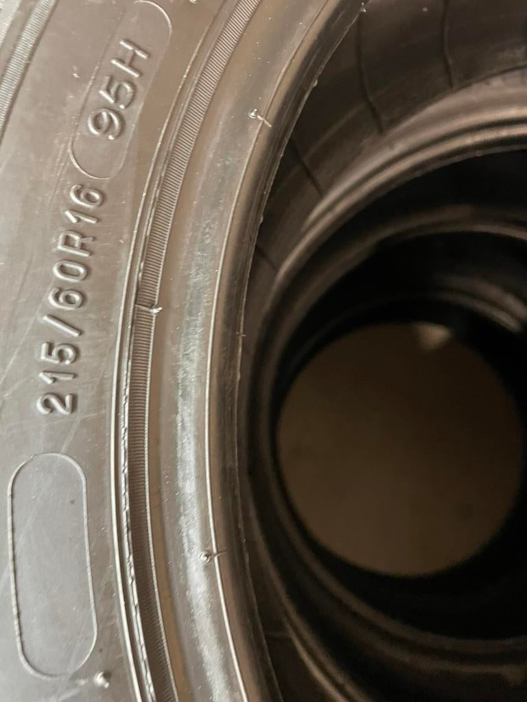 “215 60 16 Michelin. Demo. Puntjes zitten er nog op”, Auto-onderdelen, Banden en Velgen, Ophalen, 16 inch, Band(en), Personenwagen
