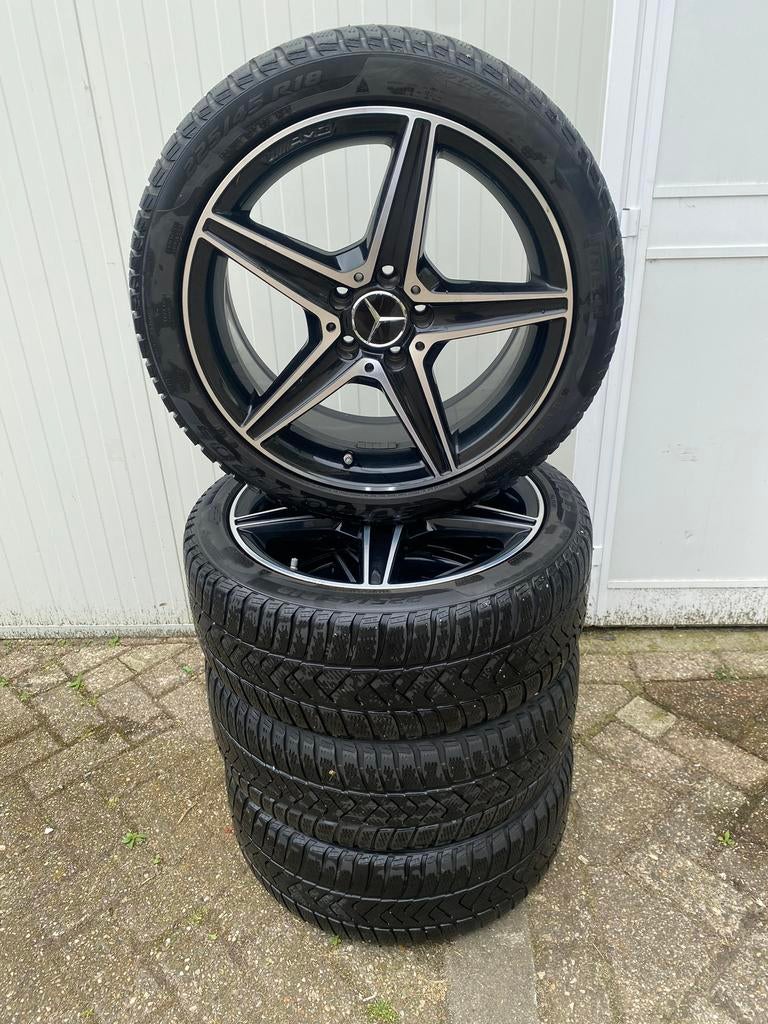 Orgineel Mercedes AMG winterbandenset, Auto-onderdelen, Banden en Velgen, Banden en Velgen, Winterbanden, 18 inch, 225 mm, Ophalen