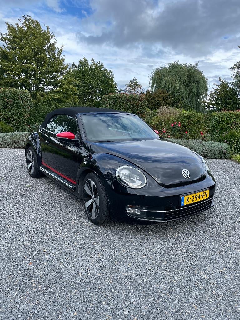 Volkswagen Beetle (Kever) 1.4 TSI 150PK Cabriol. 7-DSG 2016, Auto's, Volkswagen, Beetle (Kever), Cabriolet, 4 stoelen, Zwart