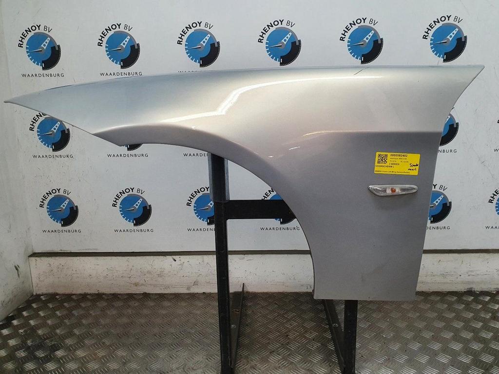 BMW 3 SERIES 330I HIGH EXE VOORSCHERM L 2006, Ophalen of Verzenden, Gebruikt, Stiba lid