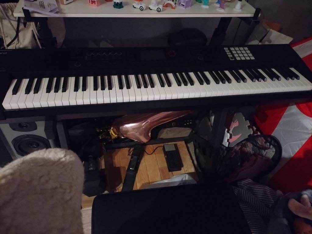 Roland fa 08, Muziek en Instrumenten, Synthesizers, Ophalen, 88 toetsen, Roland, Zo goed als nieuw