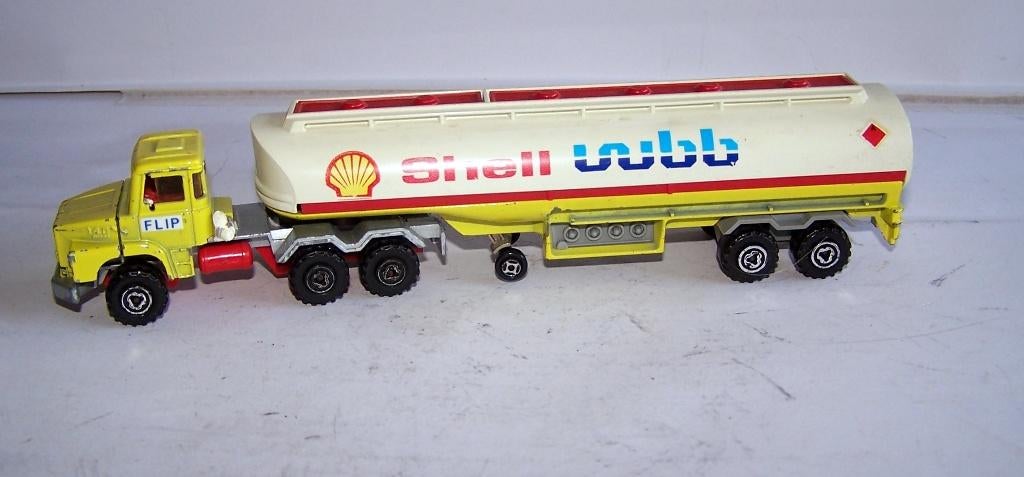 Mooie vintage Majorette Scania Shell tanker. 1/60. Izgs., Hobby en Vrije tijd, Ophalen of Verzenden, Nieuw, Bus of Vrachtwagen